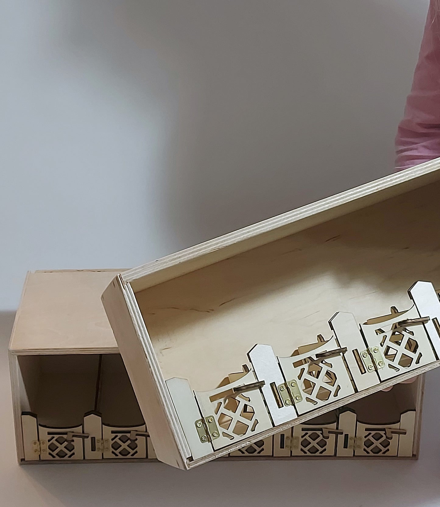 Handgefertigtes Erweiterungsmodul mit 6 Boxen für Schleich Pferde
