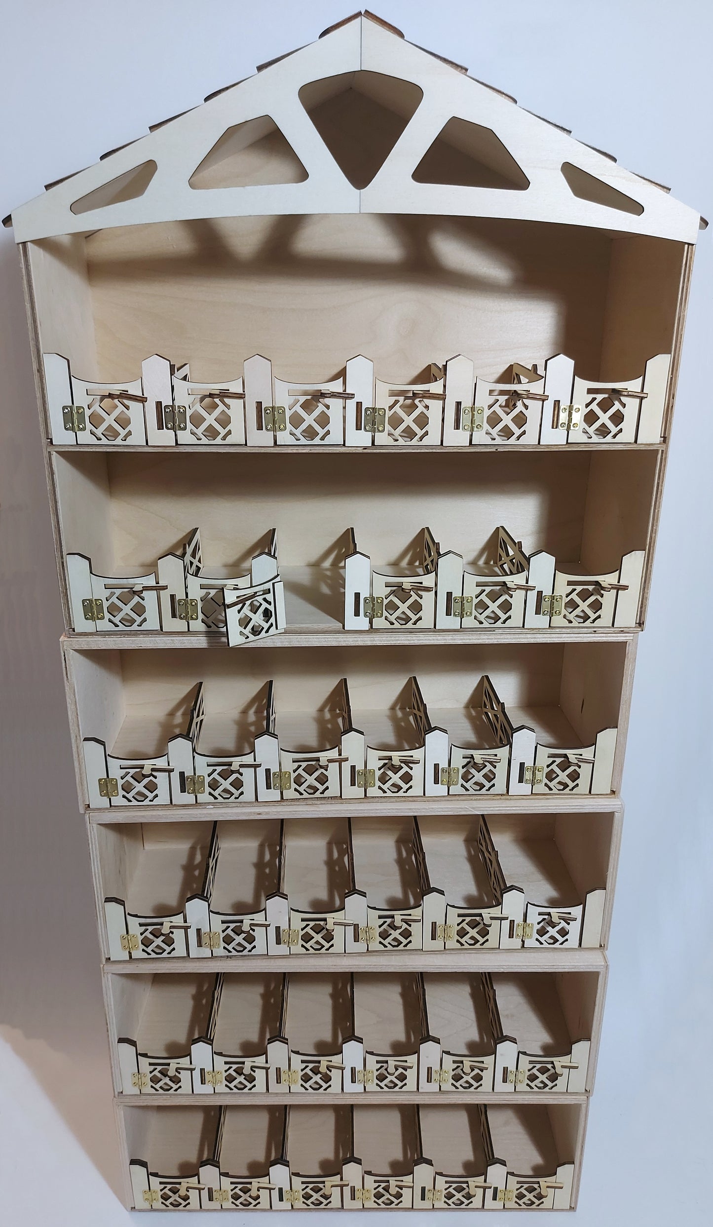 Handgefertigtes Erweiterungsmodul mit 6 Boxen für Schleich Pferde