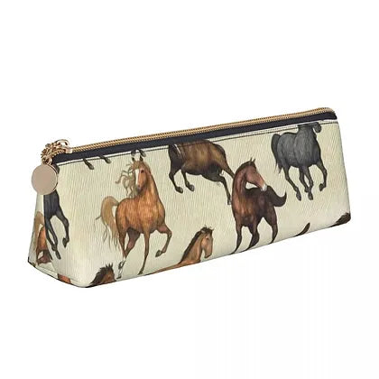 Trendiges Schlampermäppchen in Dreiecksform – 21 x 6 x 5,5 cm